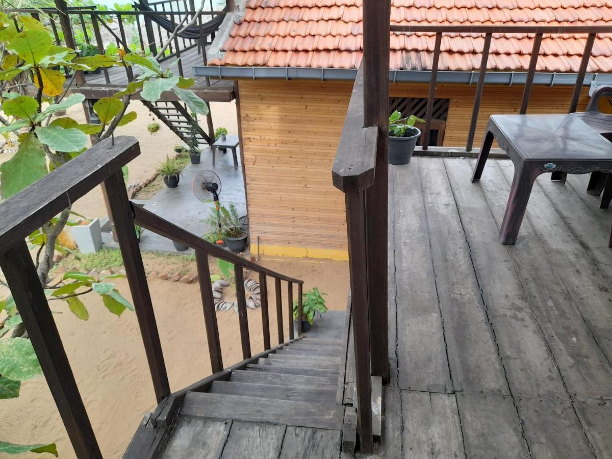 Golden Beach Chalets Arugam Bay Exterior foto
